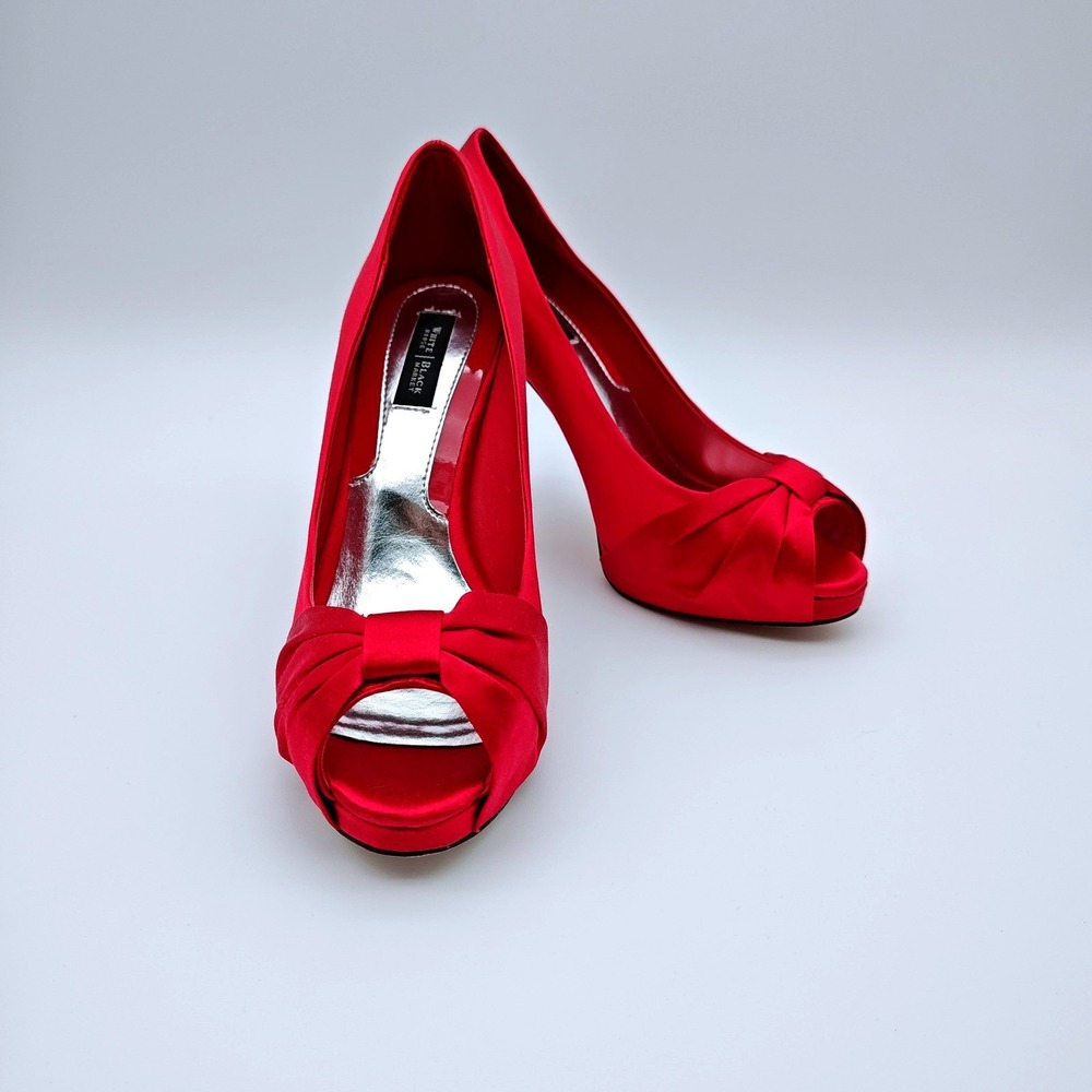 White House Black Market Red Satin Peep Toe Bow Platform Pumps Heels Ray Red 7.5